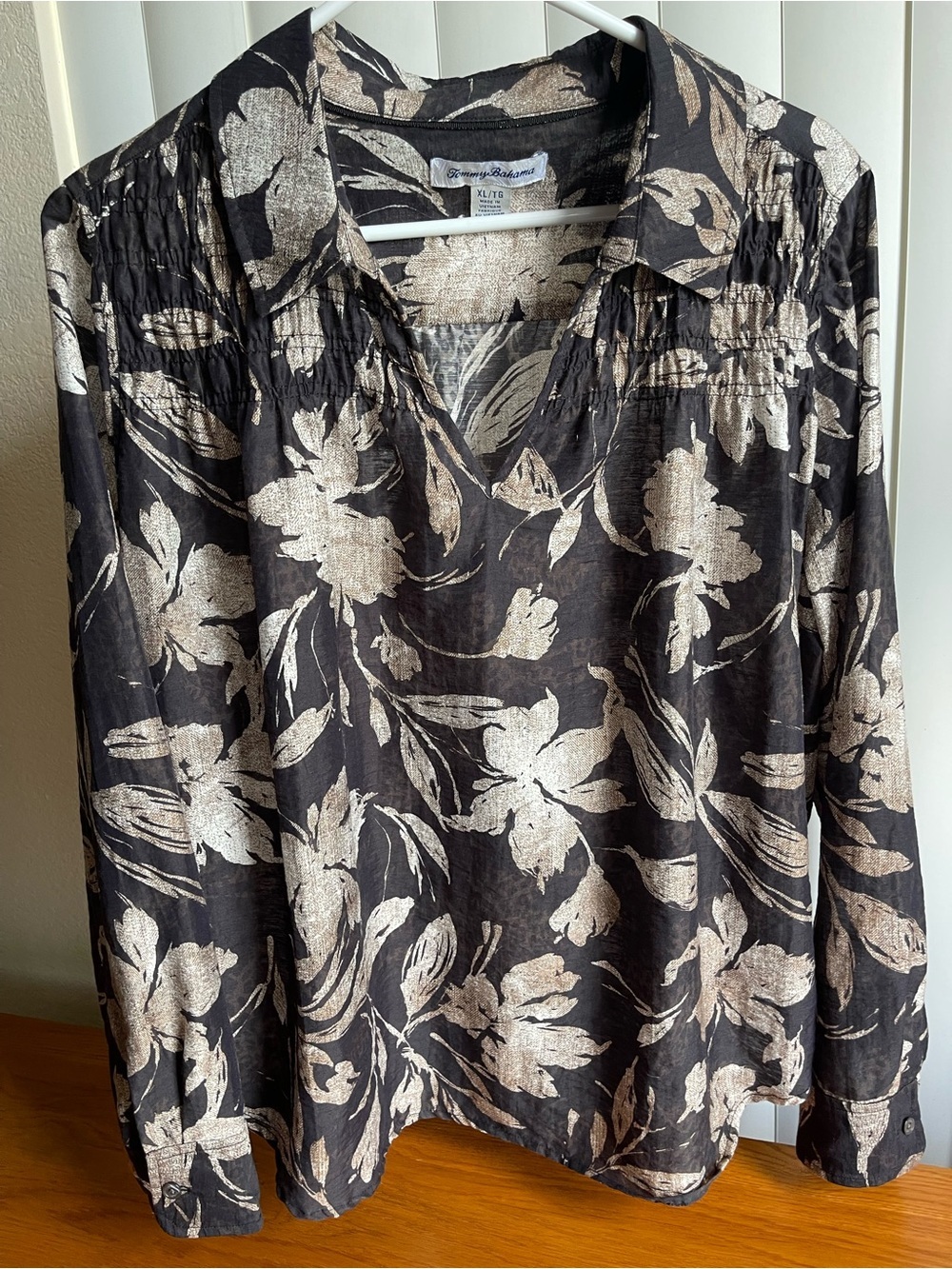 Tommy Bahama Bloom Beauty Linen-Blend Popover Top Size XL